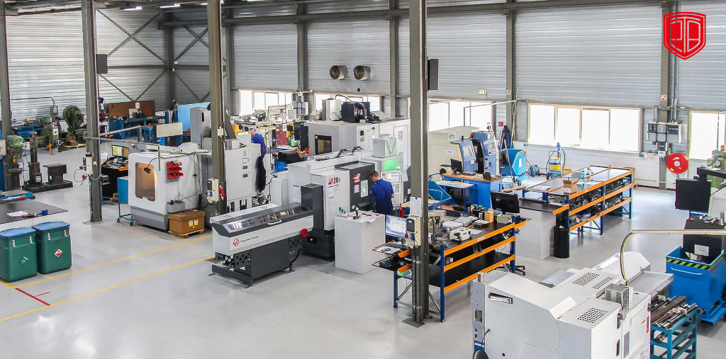 Werkvloer met CNC-machines van PTB Machinefabriek.
